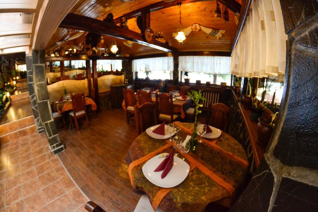 Pension Restaurant Speranta プレデアル エクステリア 写真