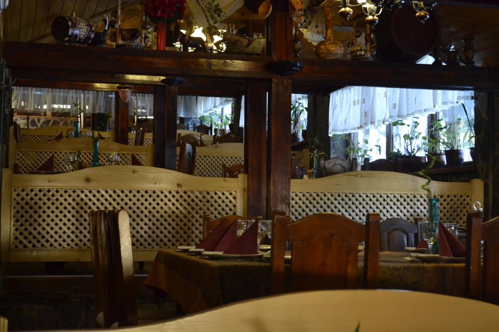 Pension Restaurant Speranta プレデアル エクステリア 写真